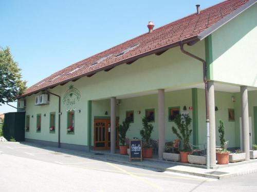 ROOMS NEAR AIRPORT MARIBOR RESTAURANT MOTEL DIVJAK