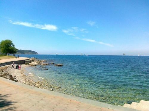 APARTMAJI OB MORJU IZOLA