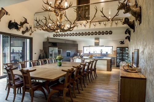 LOVSKI DOM POLOM, STARA CERKEV