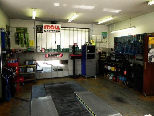 AVTOELEKTRIKA ŠLIBAR, TRŽIČ ǀ AUTO ELECTRO SERVICE