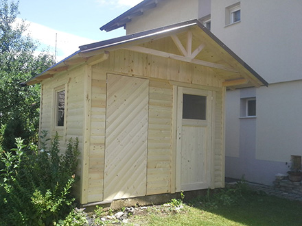 Lesene hiške, tobogan za otroke, vrtne hiške