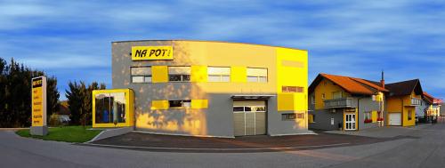 NA POT, GORILCI, CENTRALNA KURJAVA, BOJLER, RADIATOR, TOPLOTNE ČRPALKE, BREZOVICA, LJUBLJANA