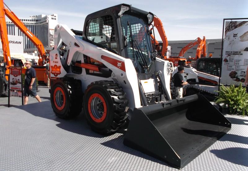 Prodaja, servis in rezervni deli za bobcat in doosan