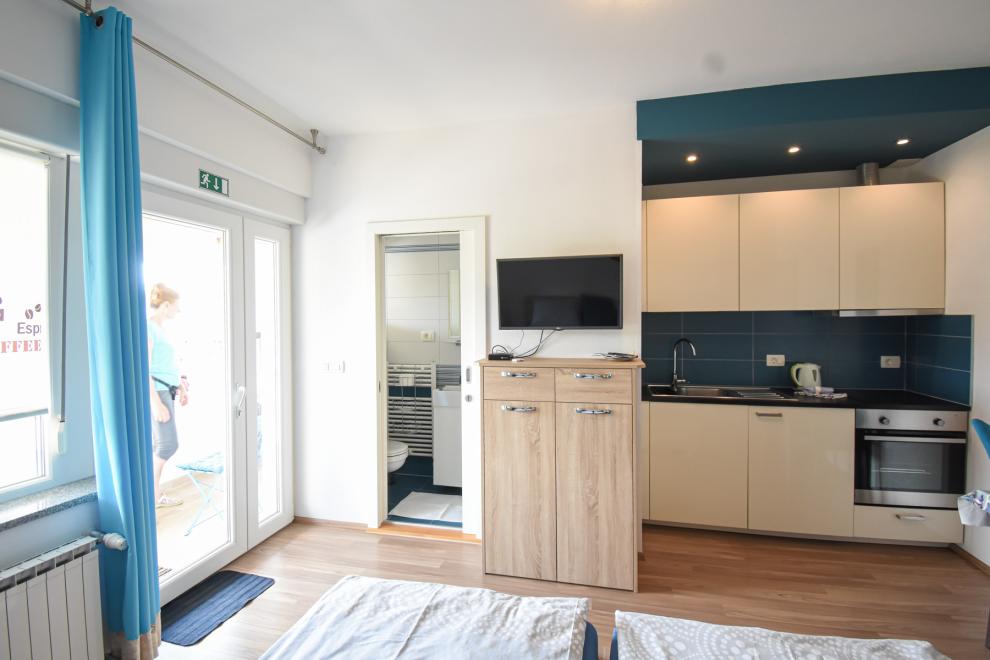 Apartmaji ob morju, sobe, Pobegi, Koper, obala