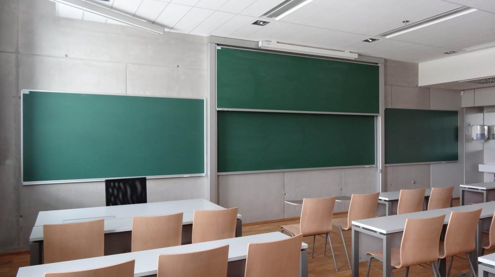 Magnetne table, table piši briši, šolske table,bele table oprema za šole, podjetja in dom, medvode