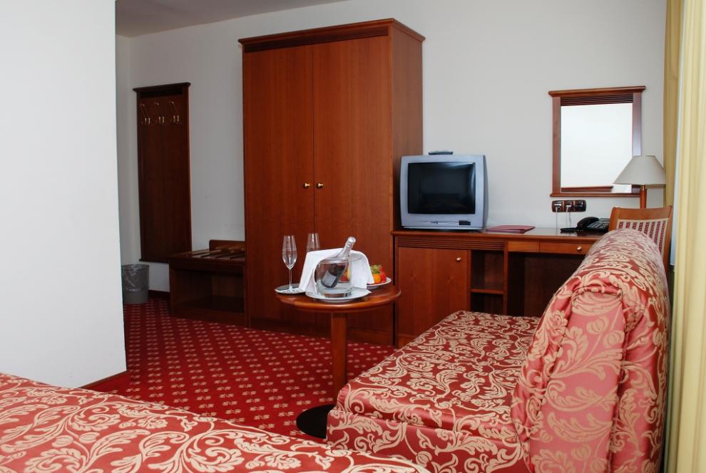 Restavracija in pivnica, Prenočišča, Hotel Zvezda, Murska Sobota