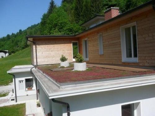 RAVNE STREHE LJUBLJANA