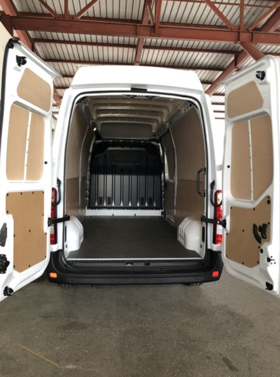 zaščita po meri tovornega prostora za kombije in dostavna vozila