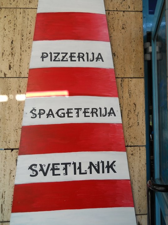 PIZZERIJA, GOSTILNICA & BAR SVETILNIK, LJUBLJANA