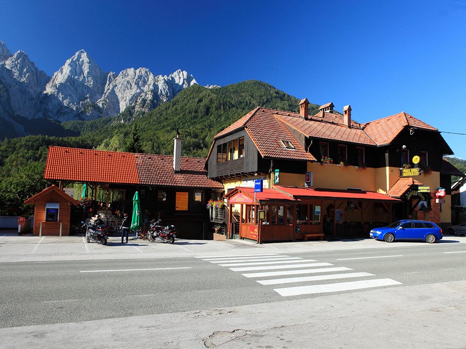 GOSTILNA IN PIZZERIJA JOŽICA, GOZD MARTULJEK