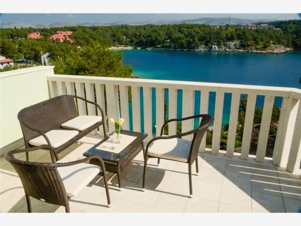 APARTMAJI VILLA PIA, BRAČ